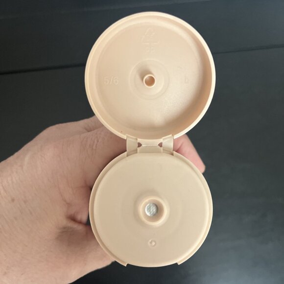 VIC Beauty Treat Yourself Repairing Hair Mask 8 fl. oz. all hair types - Picture 4 of 5